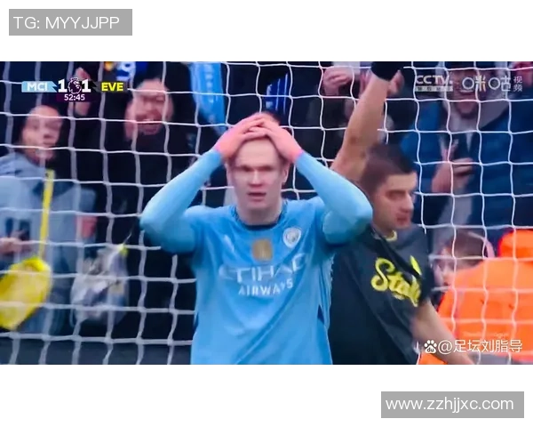 足球明星罚失点球瞬间引发热议 赛场上意外失手成焦点