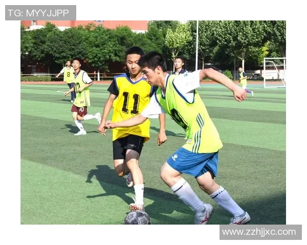 魅力四射的黑人足球球星帅哥展现激情与力量的绿茵风采